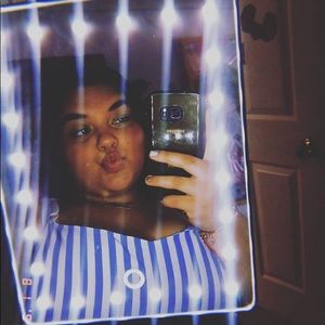 Meet your Posher, Destiny